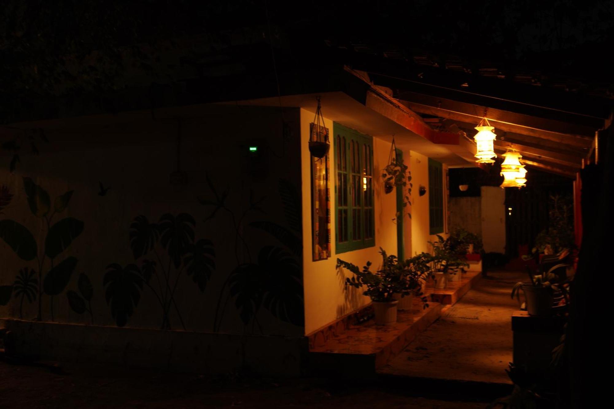 House In The Beach Alappuzha 外观 照片